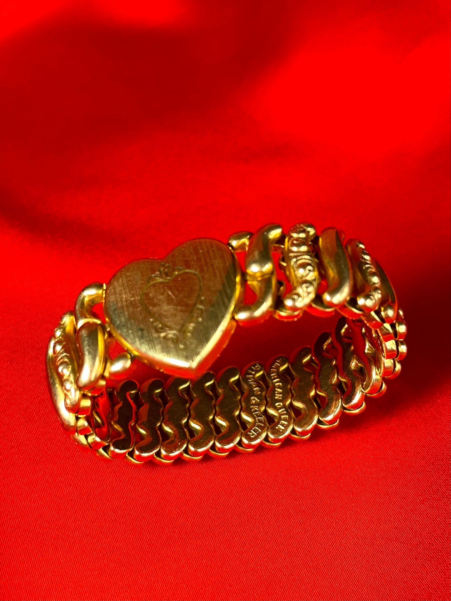 Vintage Sweetheart Bracelet, American Queen Pitman and Keeler Brand with Gold Filled Expansion.