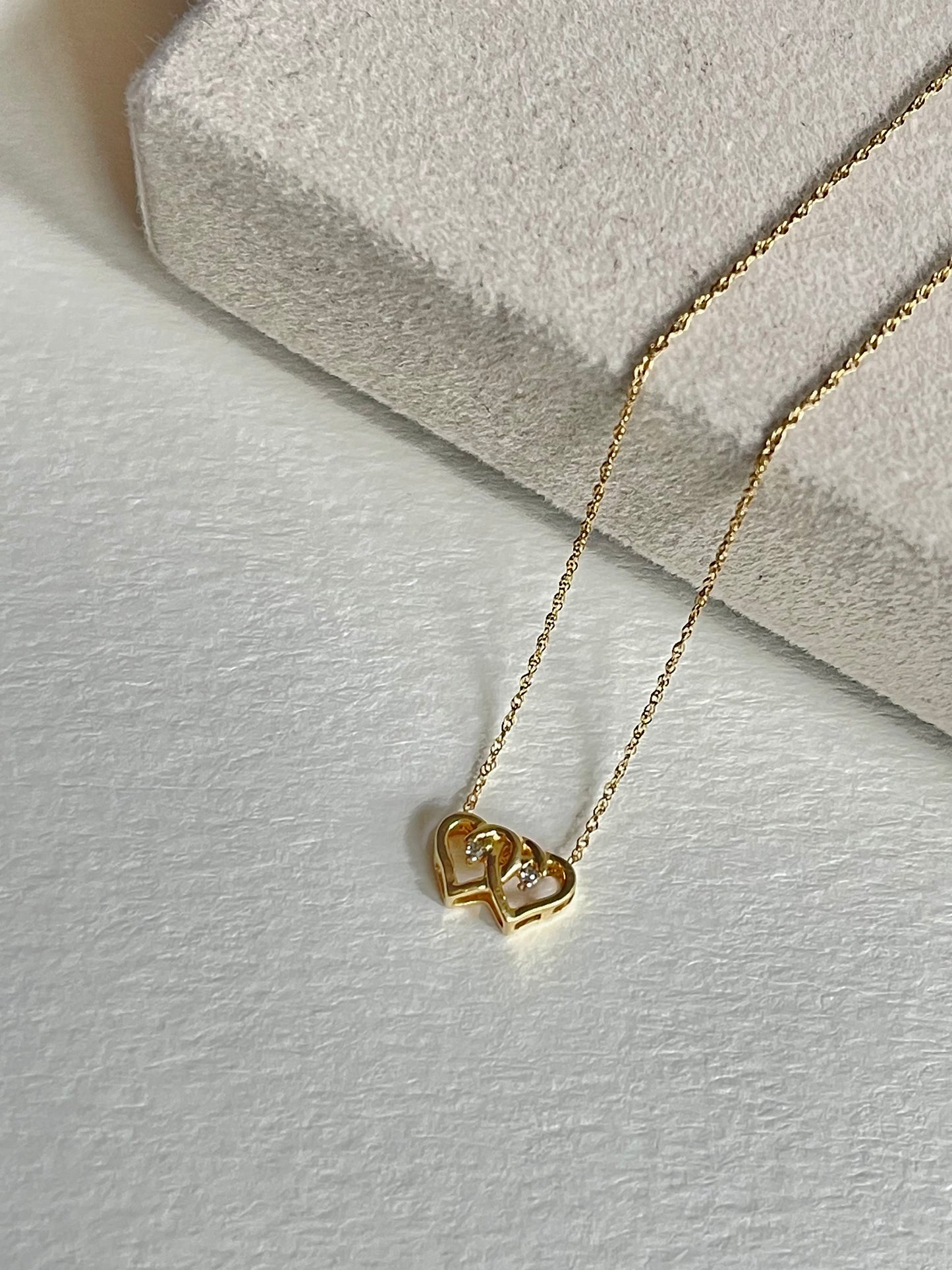 Vintage Delicate 14k Yellow Gold Necklace with an Interlocked Heart Pendant