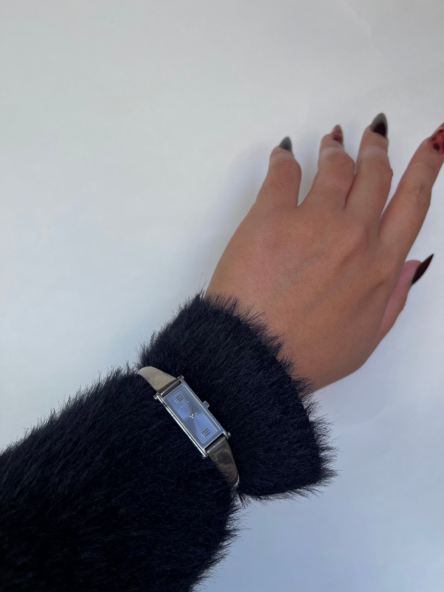 Vintage Gucci, with Grey Dial Swiss Made - Women’s Quartz Bracelet Silver Watch