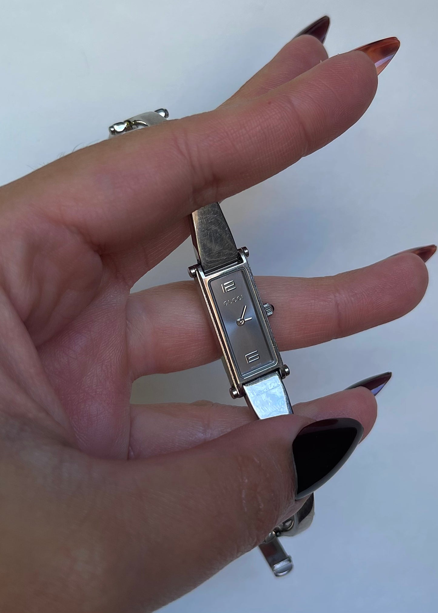 Vintage Gucci, with Grey Dial Swiss Made - Women’s Quartz Bracelet Silver Watch
