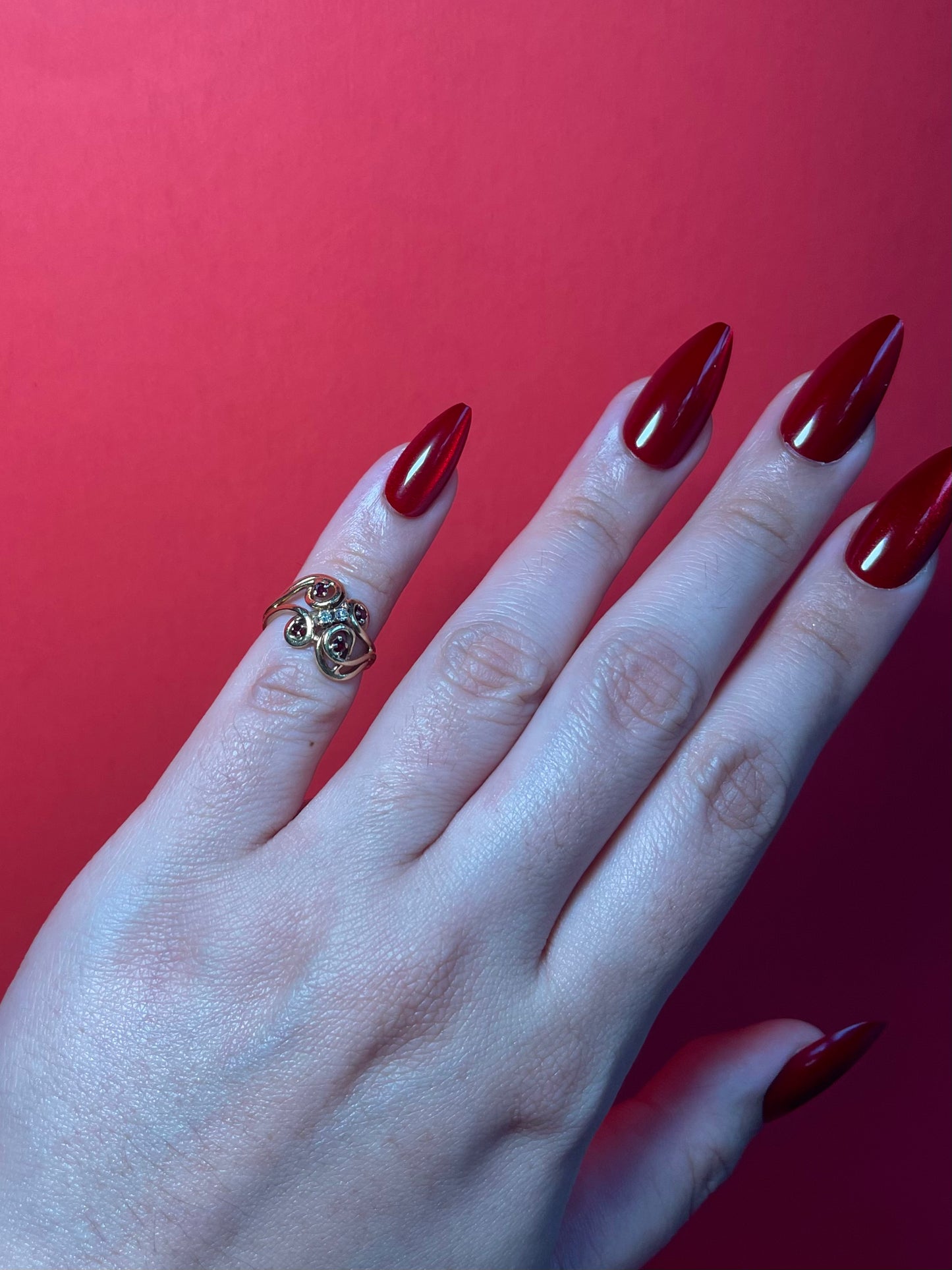 Vintage 14K Yellow Gold Garnet & Diamond Cocktail Ring