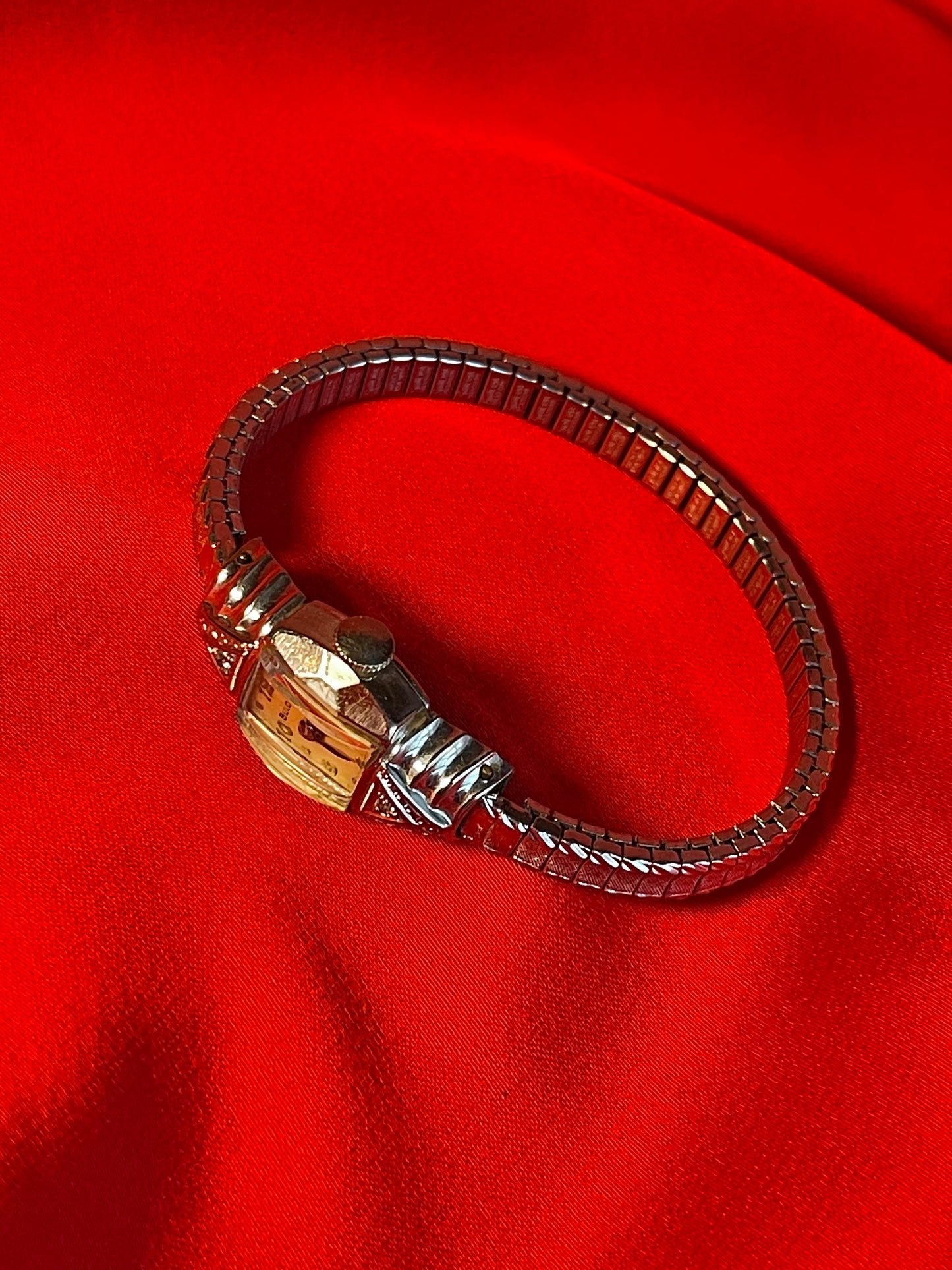 Vintage Bulova 1952 10K Gold Filled Watch, with Speidel USA brand Expansion Bracelet