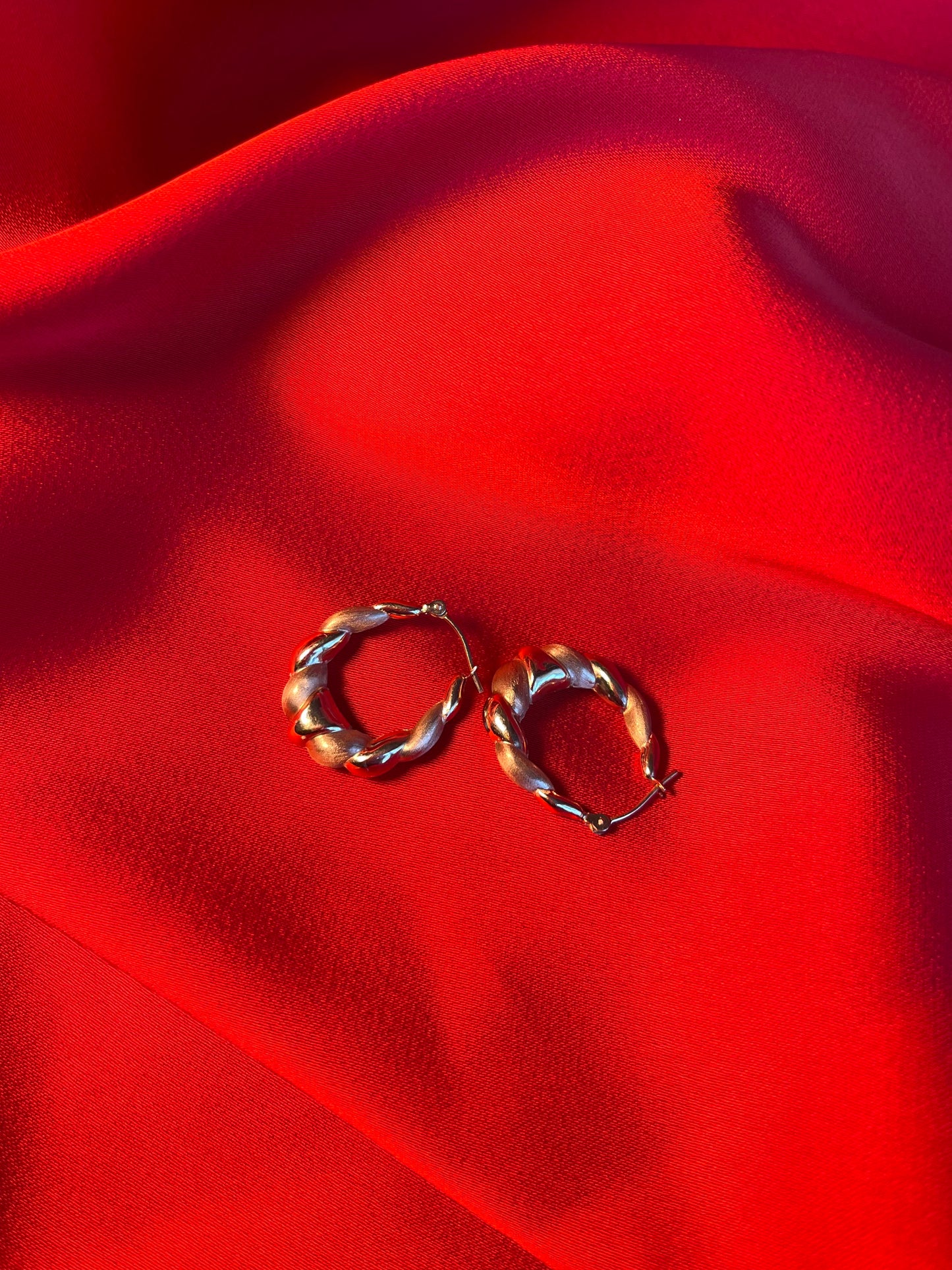 Vintage 14k Yellow Gold Shrimp Hoop Earrings