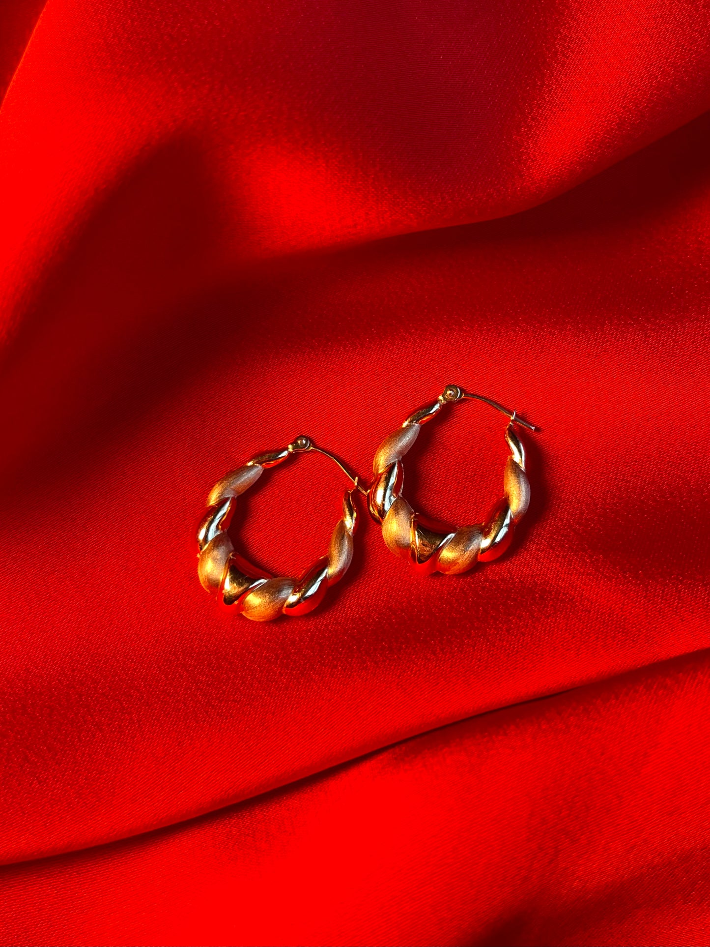 Vintage 14k Yellow Gold Shrimp Hoop Earrings