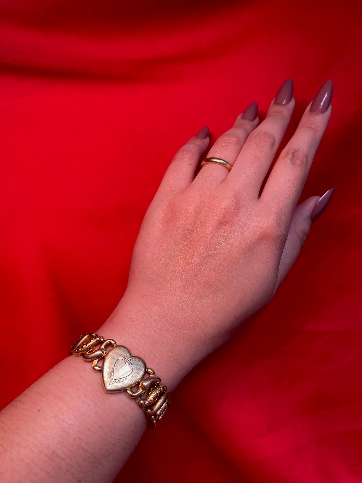 Vintage Sweetheart Bracelet, American Queen Pitman and Keeler Brand with Gold Filled Expansion.